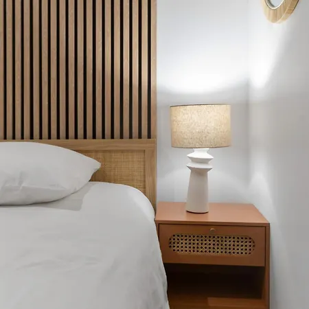 Serbie - Design Et Climatises En Centre * Vichy