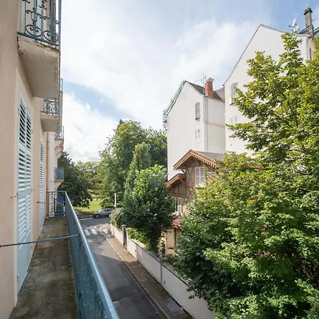 Apartment Serbie - Design Et Climatises En Centre Vichy